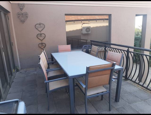 3 BEDROOM HOUSE FOR SALE IN SAFARI GARDENS